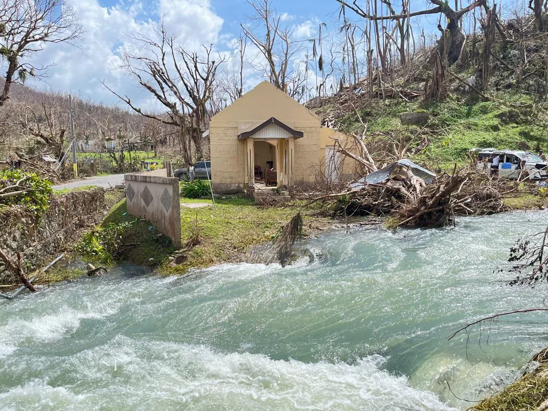 Huragan Melissa, fot. ks. Wojciech Szpylma